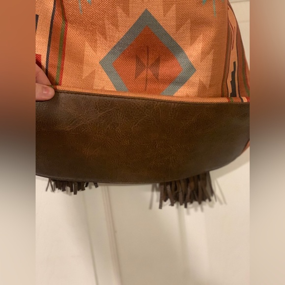 Aztec oversize purse - Picture 7 of 7